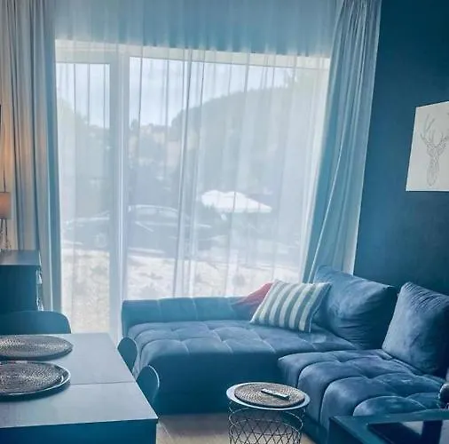 Biala Perla Czarna Gora 102 *